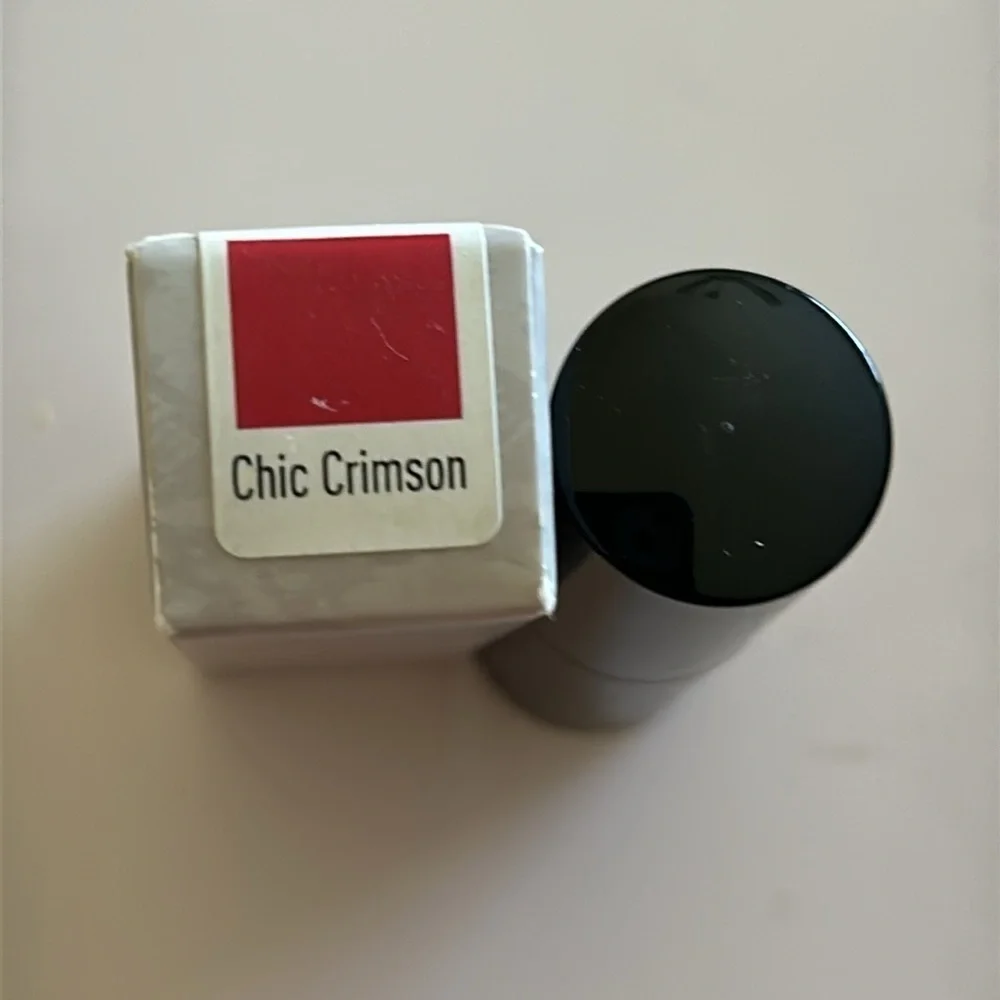 Mally Beauty Classic Color Lipstick (Chic Crimson) a classic red - Boxed.